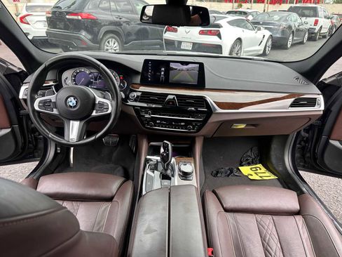 Used 2018 BMW M550i xDrive image 22