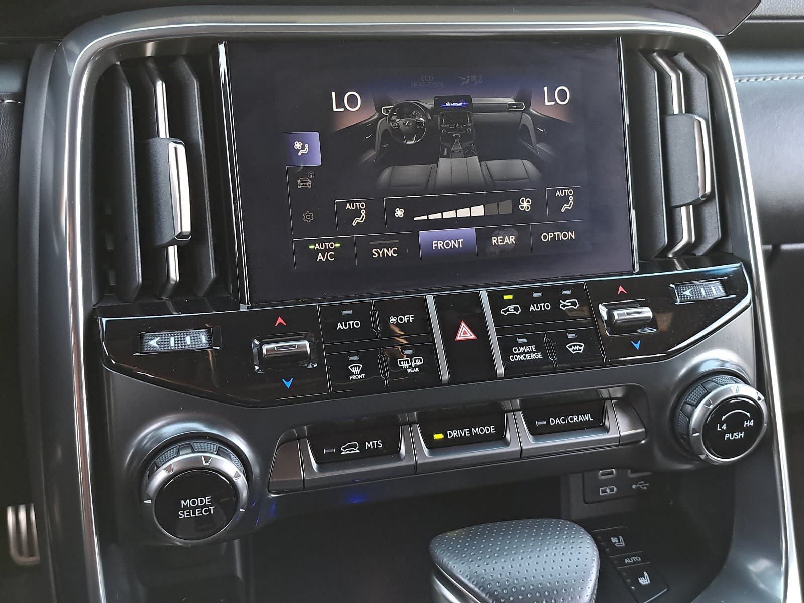 Used 2024 Lexus LX 600 F Sport AWD/4WD image 27
