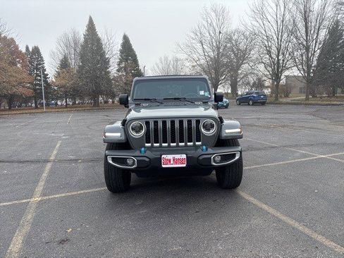 Used 2023 Jeep Wrangler Sahara w/ Cold Weather Group image 9