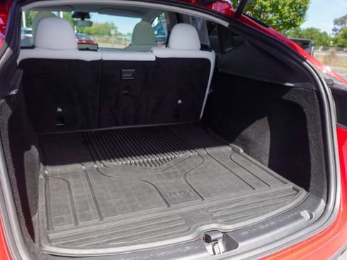 Used 2023 Tesla Model Y Performance image 21