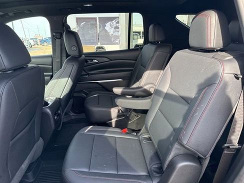 Used 2025 Chevrolet Traverse Z71 w/ Driver Confidence Package image 13