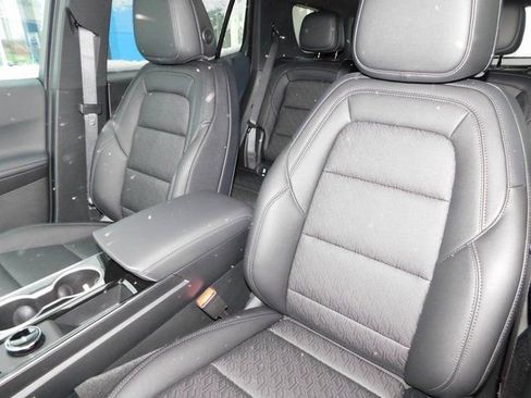 New 2026 Chevrolet Equinox LT w/ Convenience Package II image 15