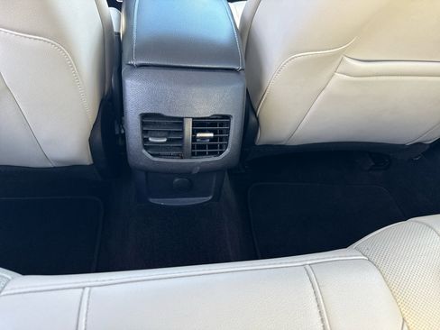 Used 2018 Ford Fusion Titanium image 26