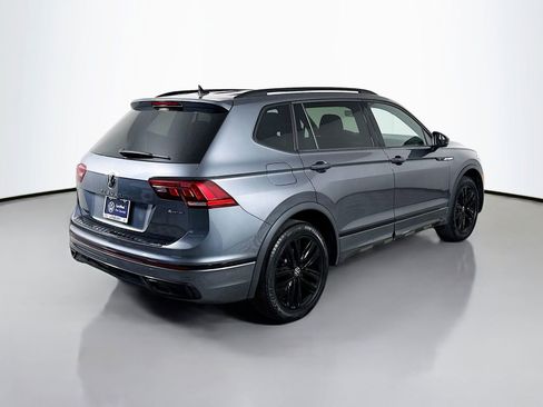 Used 2022 Volkswagen Tiguan SE R-Line image 9