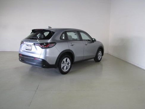 Certified 2023 Honda HR-V LX image 23