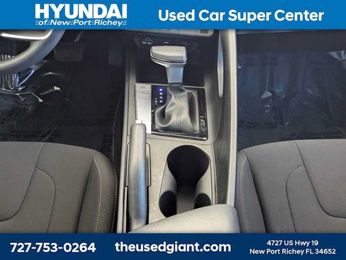 Certified 2024 Hyundai Elantra SEL FWD image 19