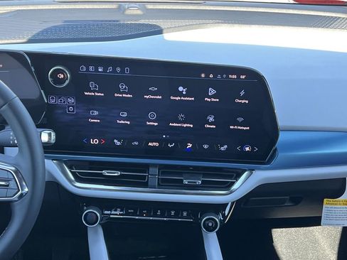 New 2026 Chevrolet Equinox EV LT image 4