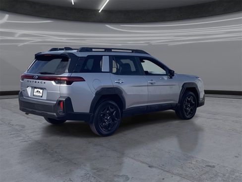 New 2026 Subaru Outback Limited image 5