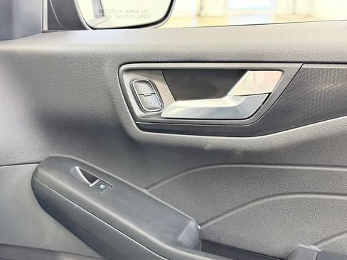 Used 2022 Ford Escape SEL w/ SEL Stealth AWD Package image 40