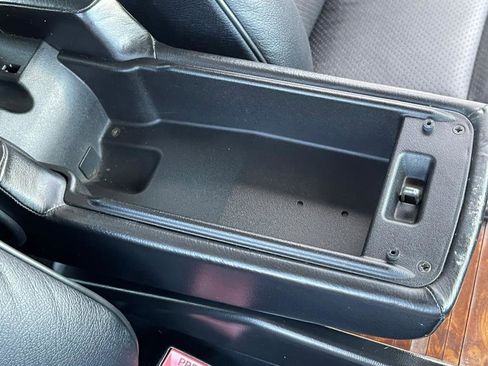 Used 1990 Mercedes-Benz 300 CE Coupe image 26