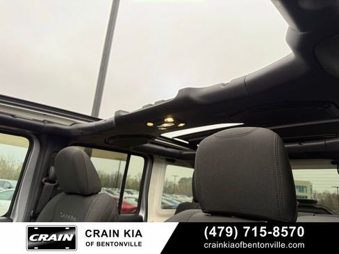 Used 2019 Jeep Wrangler Unlimited Sahara w/ LED Lighting Group image 23