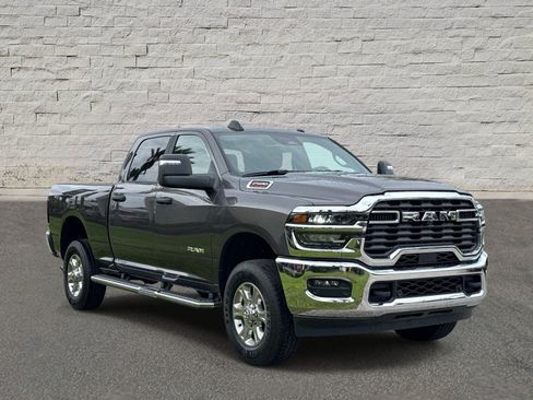 Used 2026 RAM 2500 Big Horn AWD/4WD image 6