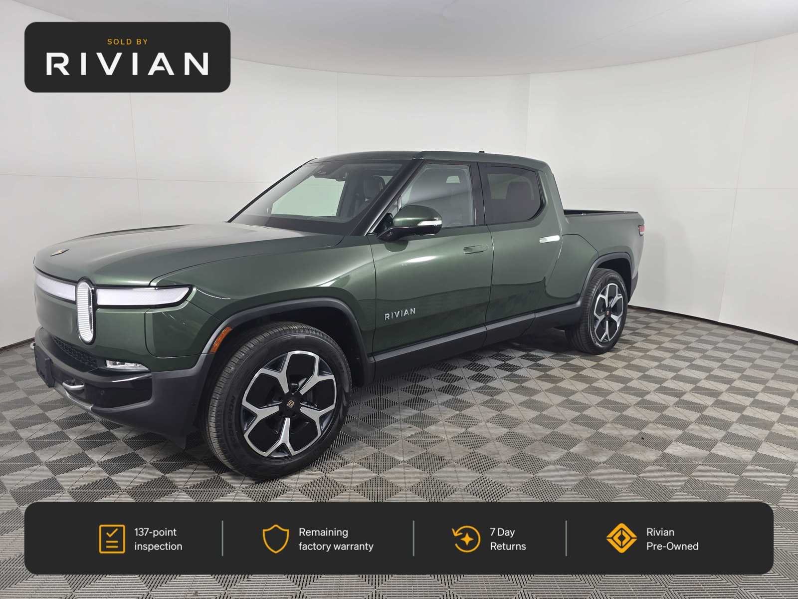 Used 2024 Rivian R1T Adventure Dual AWD/4WD image 1