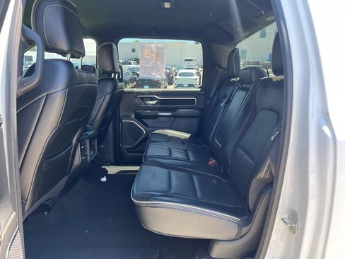 Used 2024 RAM 1500 Laramie AWD/4WD image 9