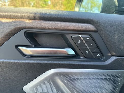 New 2026 GMC Acadia Denali Ultimate w/ LPO, Floor Liner Package AWD/4WD image 24