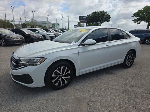 Used 2024 Volkswagen Jetta S image 6