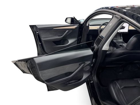 Certified 2023 Tesla Model Y Performance AWD/4WD image 10