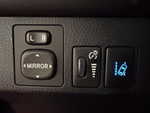 Certified 2017 Toyota RAV4 XLE AWD/4WD image 8