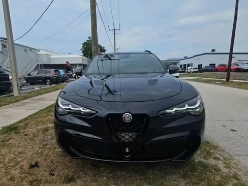 Used 2024 Alfa Romeo Stelvio Quadrifoglio AWD/4WD image 2