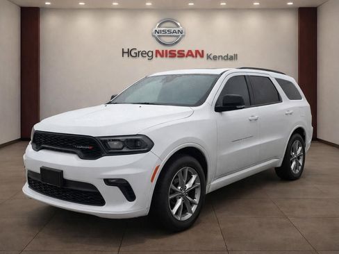 Used 2023 Dodge Durango GT image 4