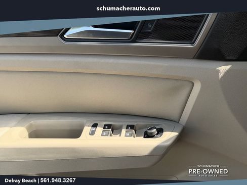 Used 2019 Volkswagen Atlas SE FWD image 25