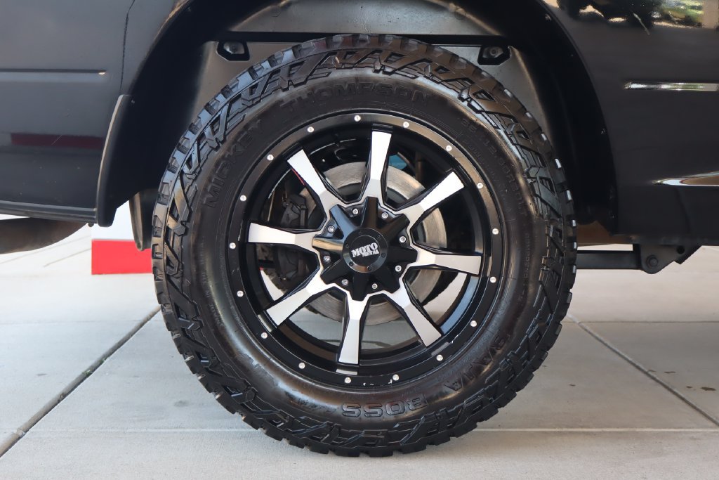 Used 2021 RAM 1500 Classic SLT AWD/4WD image 11