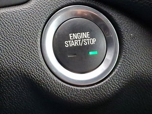 Used 2024 Chevrolet Equinox LT image 25