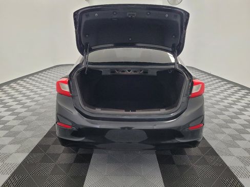 Used 2018 Chevrolet Cruze LS FWD image 29