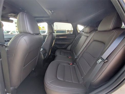 Certified 2025 MAZDA CX-5 Signature image 11