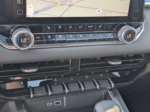 New 2026 GMC Canyon Elevation w/ Convenience Package image 27