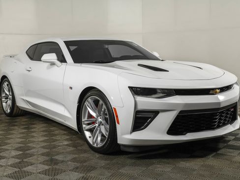 Used 2018 Chevrolet Camaro SS image 57