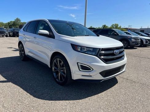 Used 2015 Ford Edge Sport w/ Equipment Group 401A AWD/4WD image 3