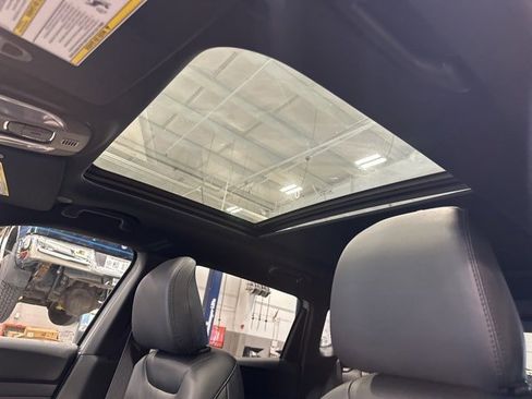 New 2025 Jeep Compass Limited w/ Sun & Sound Group image 24