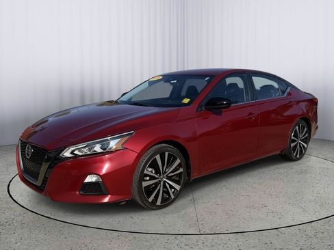 Used 2020 Nissan Altima 2.5 SR FWD image 3