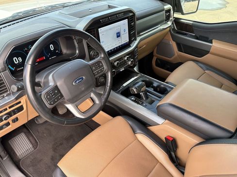 Used 2021 Ford F150 Lariat AWD/4WD image 4