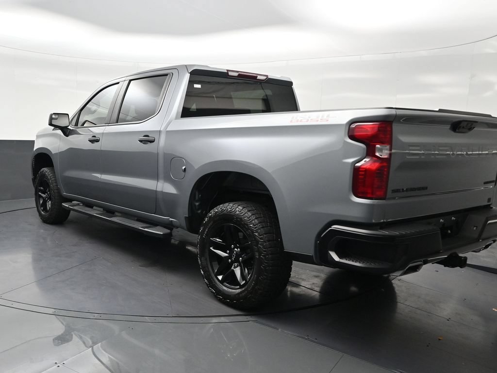 Used 2024 Chevrolet Silverado 1500 Custom Trail Boss AWD/4WD image 3