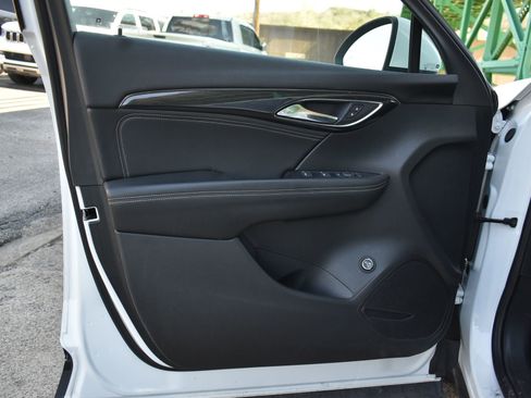 Used 2022 Buick Envision Preferred FWD image 11