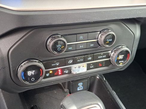 Used 2025 Ford Bronco Outer Banks image 16