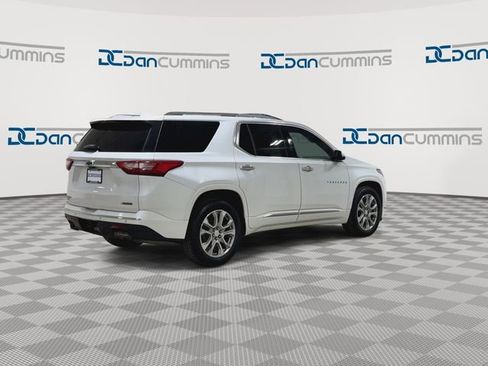 Used 2018 Chevrolet Traverse Premier w/ Driver Confidence II Package FWD image 8