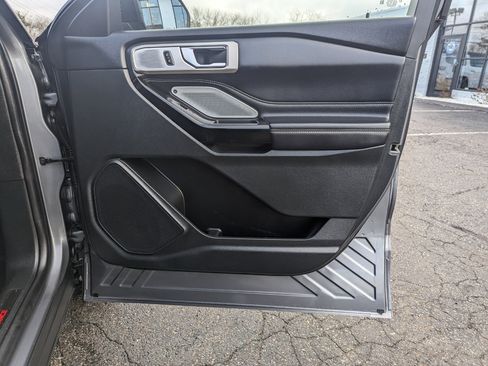 Used 2021 Ford Explorer ST w/ Equipment Group 401A image 27