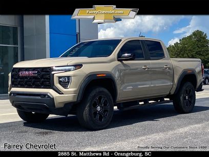 Used 2024 GMC Canyon Elevation w/ Elevation Premium Package