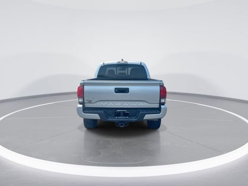 Used 2023 Toyota Tacoma SR5 w/ Technology Package AWD/4WD image 8