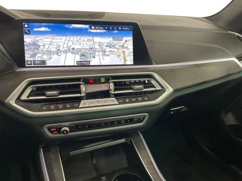 Used 2021 BMW X5 xDrive45e AWD/4WD image 16