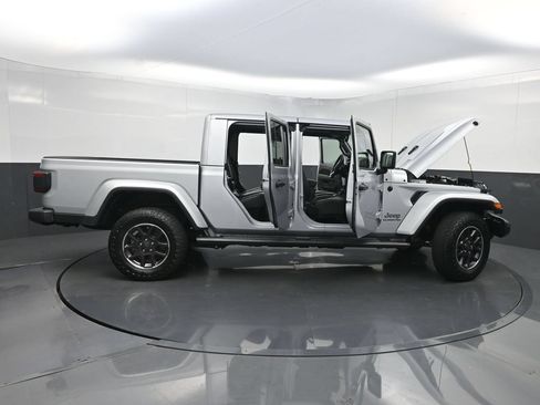 Used 2022 Jeep Gladiator Overland w/ Popular Equipment Package AWD/4WD image 36
