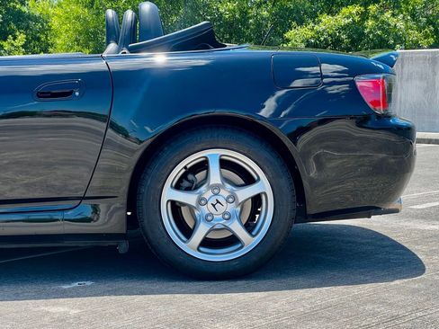 Used 2000 Honda S2000 image 18