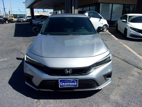 Used 2022 Honda Civic Sport image 3