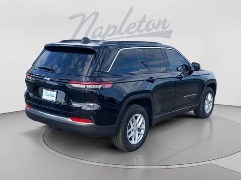 Used 2025 Jeep Grand Cherokee Laredo X w/ Luxury Tech Group I RWD image 8