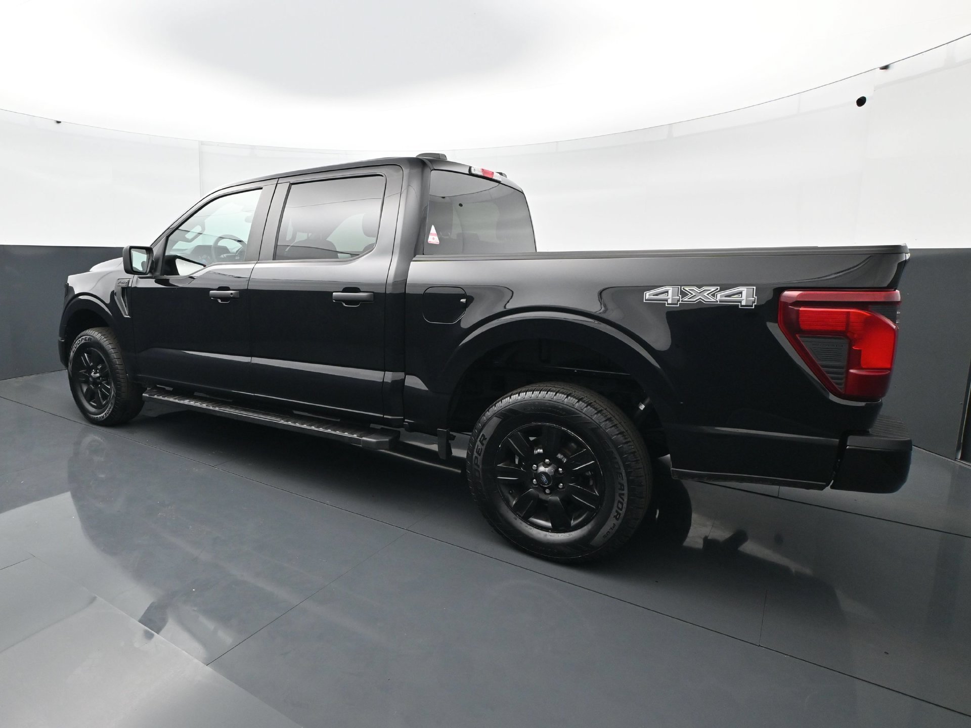 Used 2025 Ford F150 STX w/ STX Black Appearance Package AWD/4WD image 4