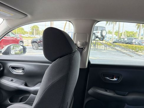 Certified 2025 Honda HR-V LX image 12