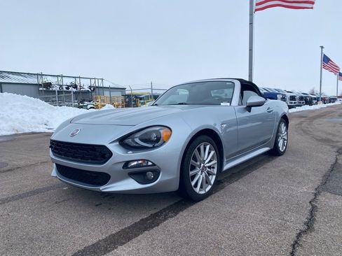 Used 2018 FIAT 124 Spider Lusso w/ Convenience Group image 25